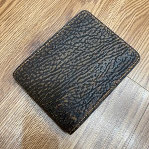 ví da cá mập dáng ngang gập hai