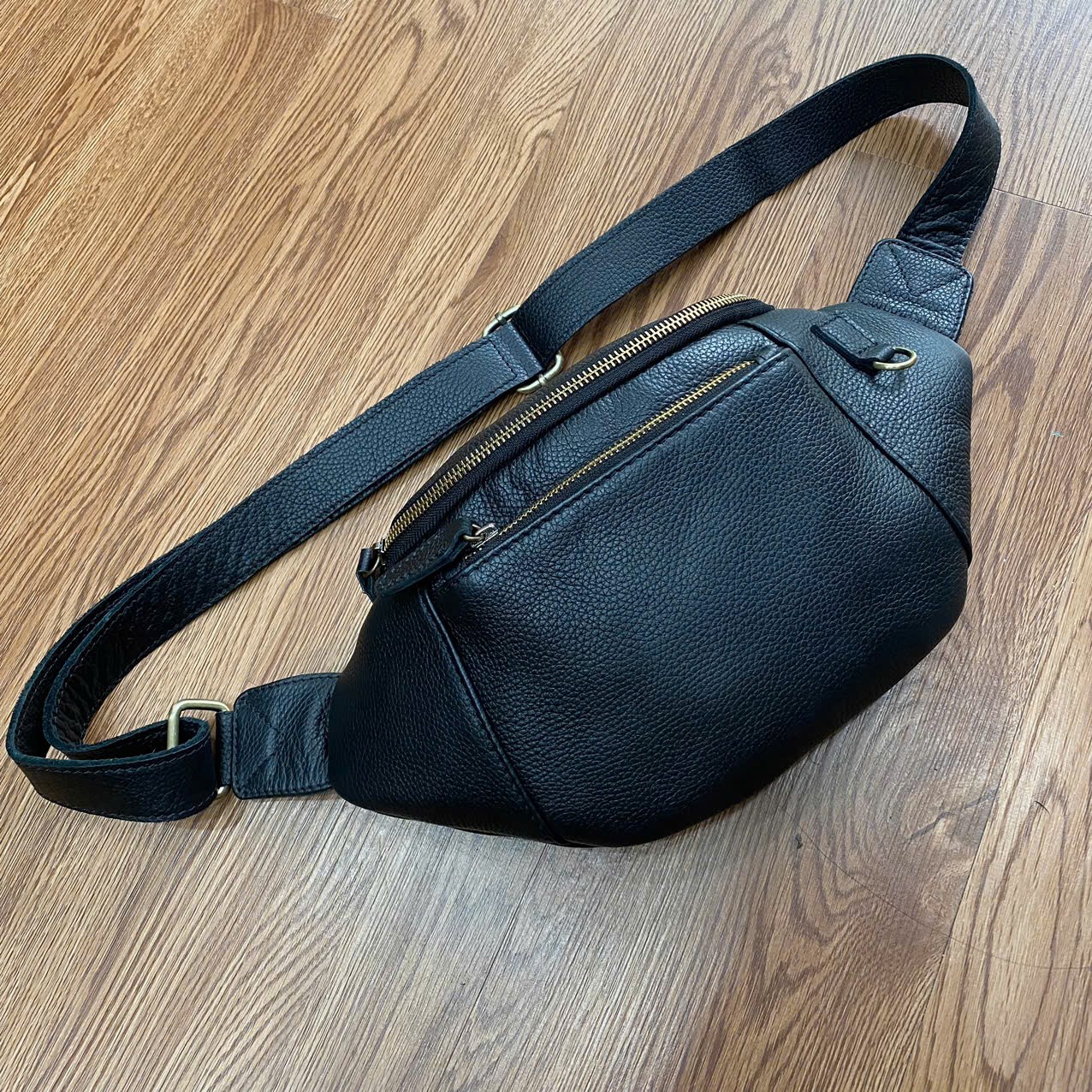 Túi Bao Tử Đeo Chéo Da Bò 3723 - Phụ kiện lý tưởng cho những người đàn ông hiện đại và năng động