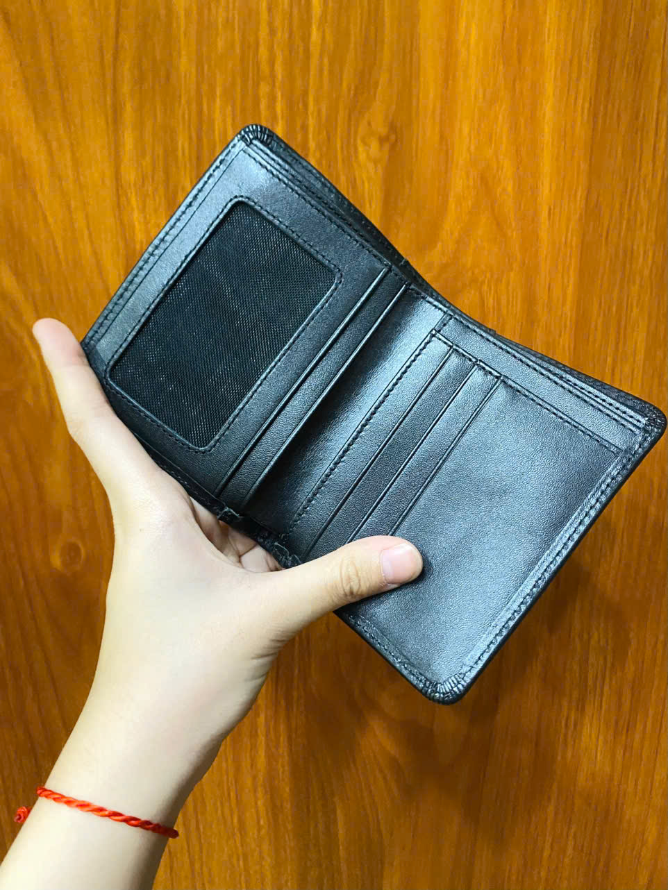 VÍ NAM DA BÒ DÁNG ĐỨNG VDB01