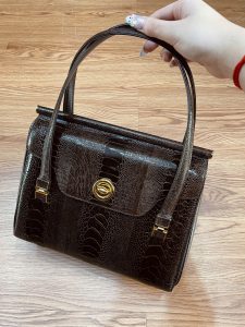 TÚI CẦM TAY DA VẨY CHÂN ĐÀ ĐIỂU TVCDD00